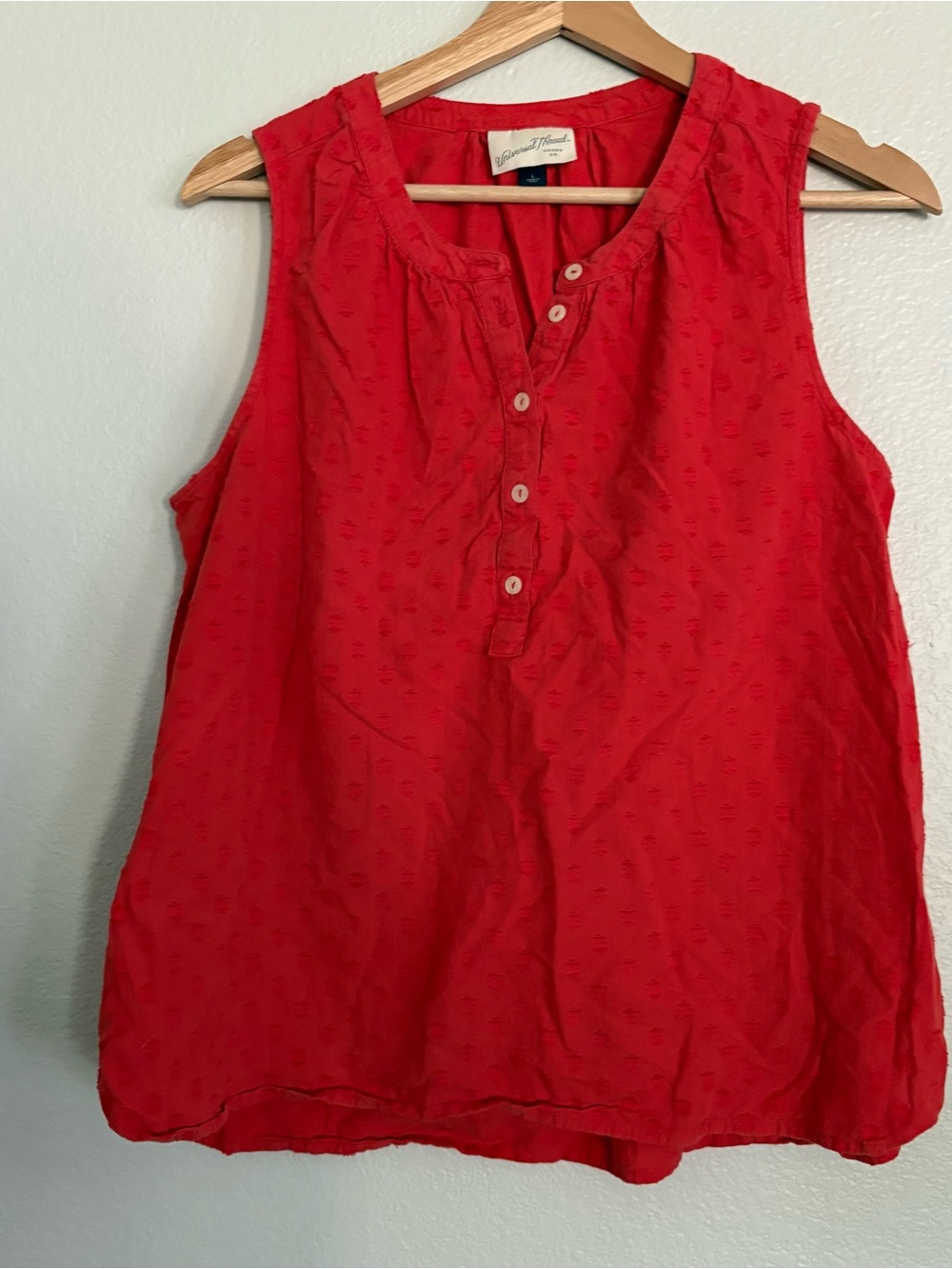 Universal Thread Red Sleeveless Henley Tank with Subtle Dot Texture